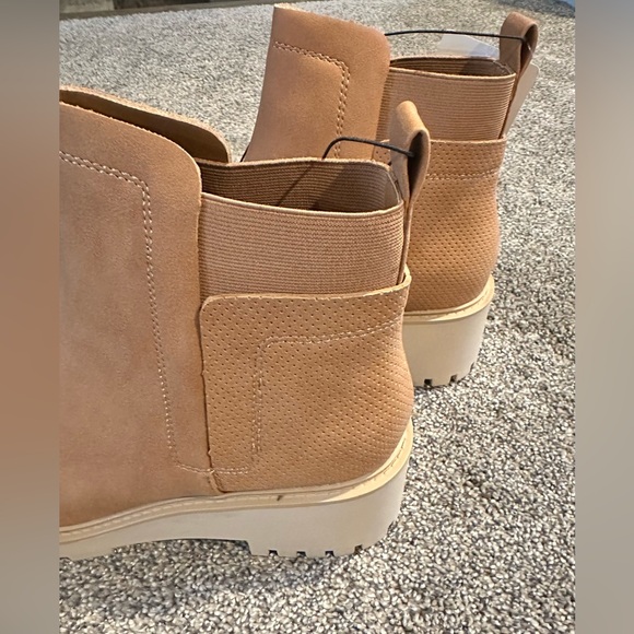 a.n.a. Dorick Woman’s Block Heel Boots - Size 11 - New In Box - Color Cognac - Picture 3 of 6